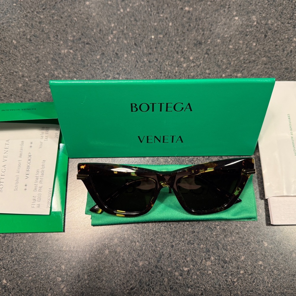 Bottega Veneta BV1241S Sunglasses - Picture 3 of 11